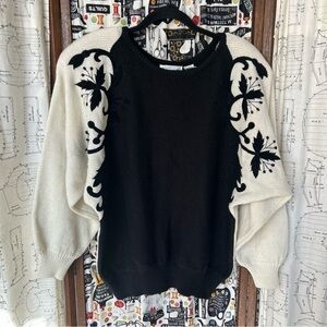Vintage Jason Maxwell Black and White Floral Sweater